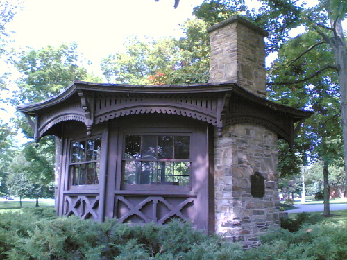 Mark Twain's Writing Hut Mark Twain's Writing Hut